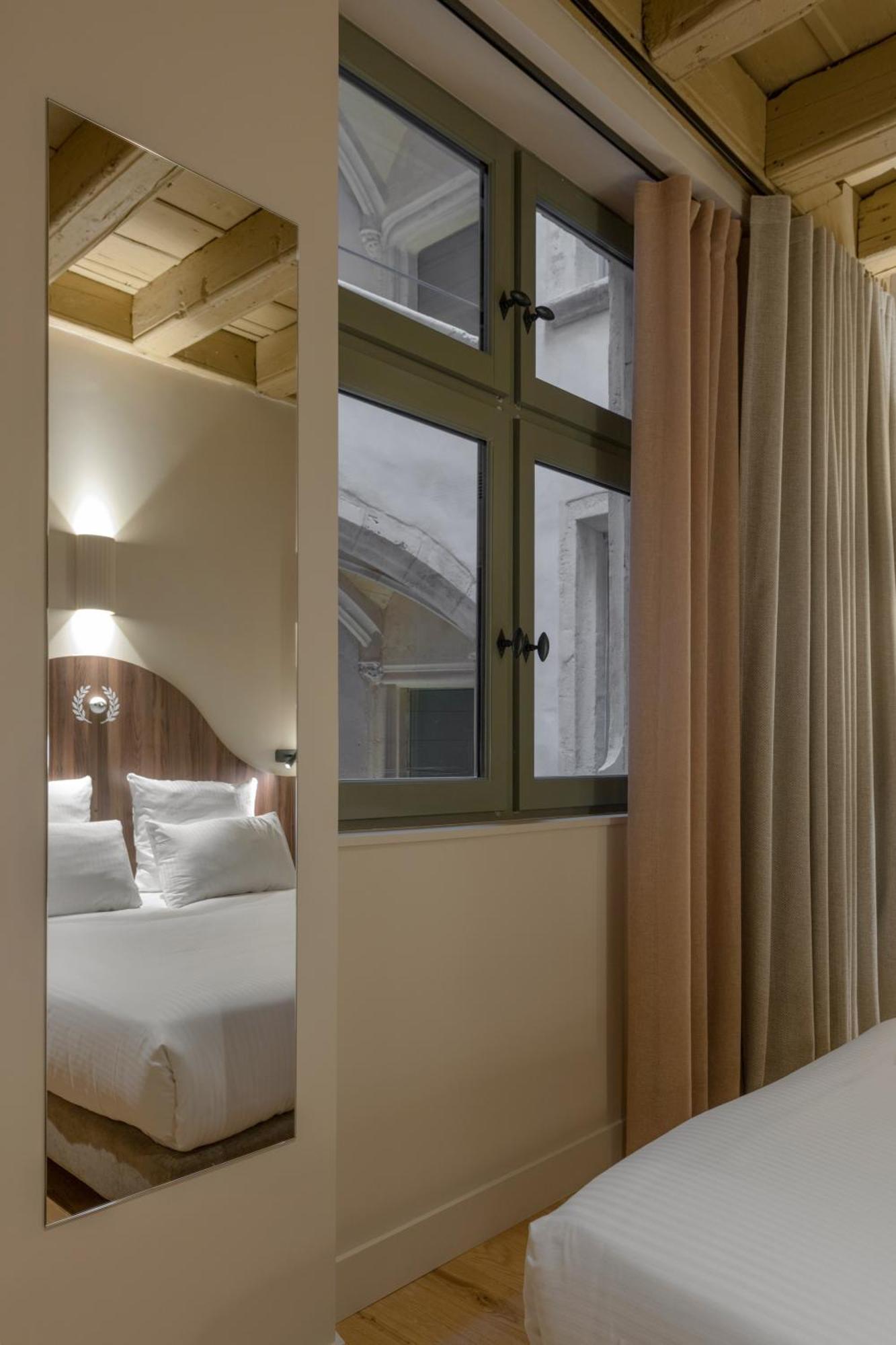 Academie Hotel Лион Экстерьер фото