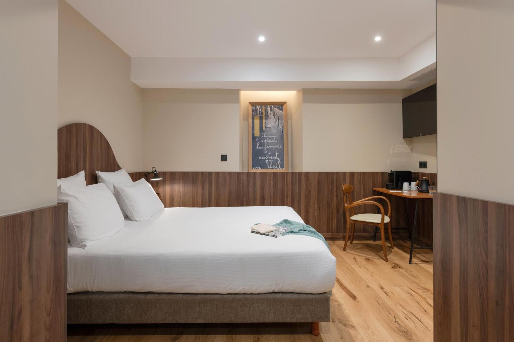 Academie Hotel Лион Экстерьер фото
