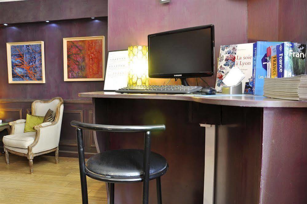 Academie Hotel Лион Экстерьер фото